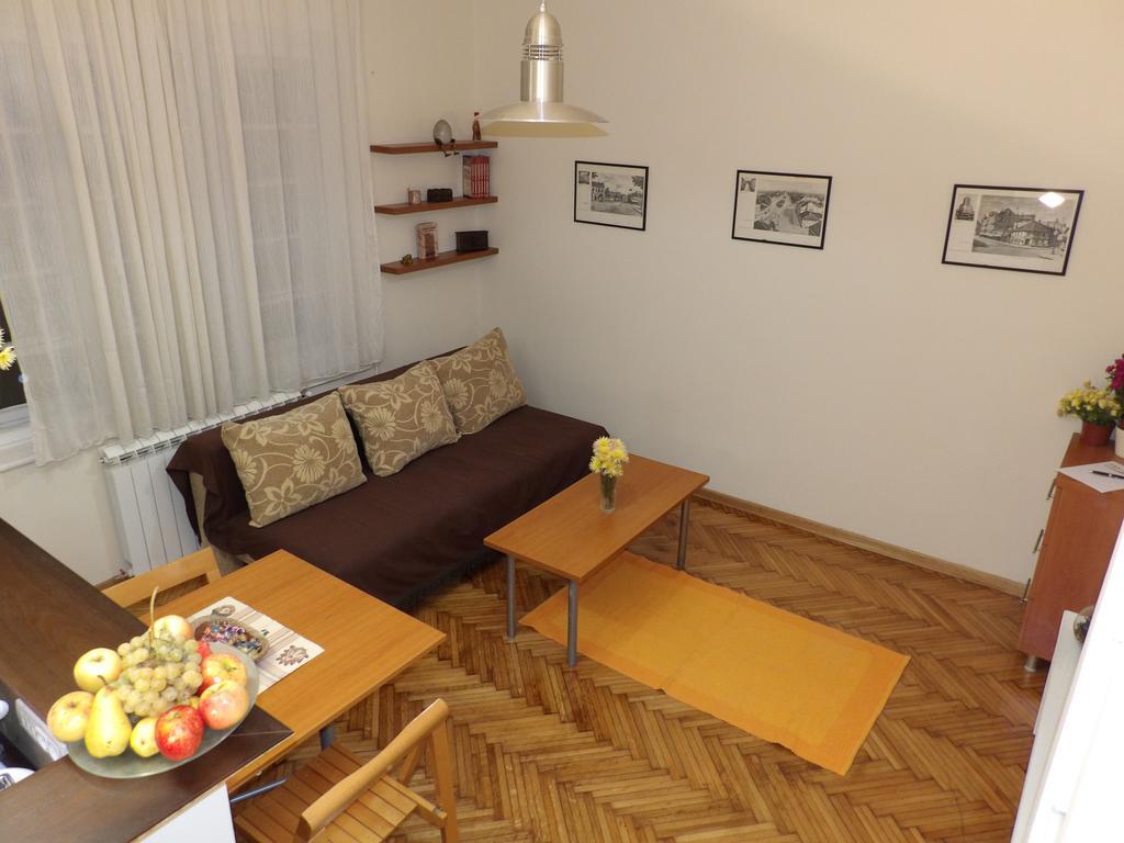 M&M Downtown Apartment เบลเกรด ภายนอก รูปภาพ